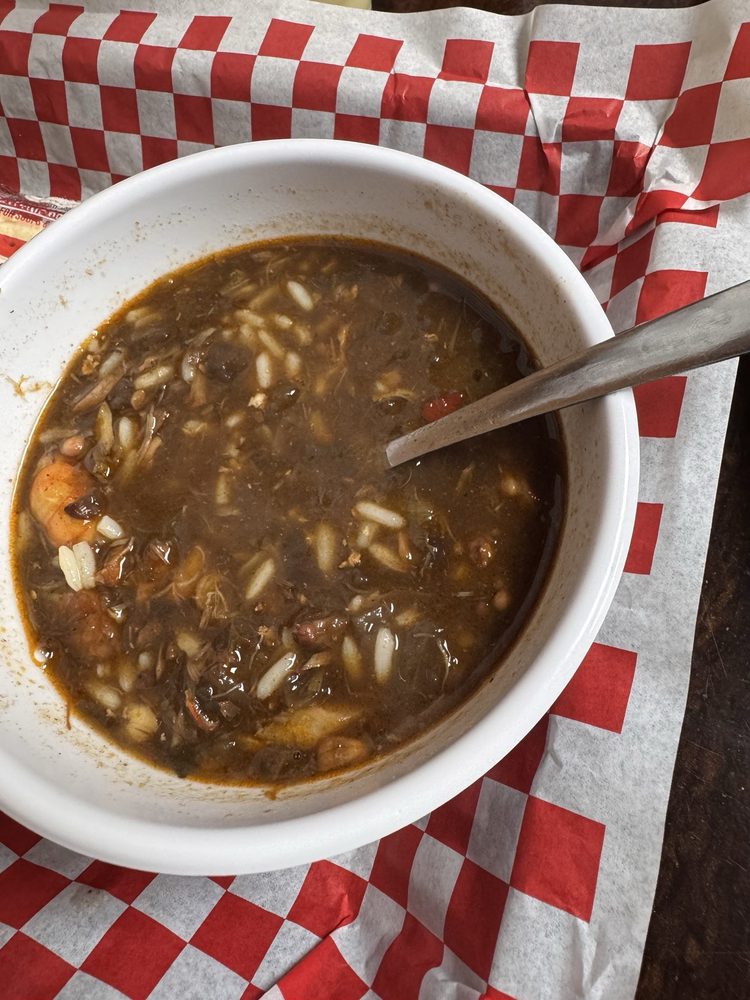 Southbound Restaurant and Bar Logo