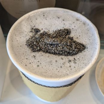 Basquia Bakery - Powdered black sesame drink, unhealthy, small cup for $6. - Bakeries Near Me - Daly City, California