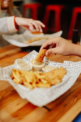 Abner's Famous Chicken by null