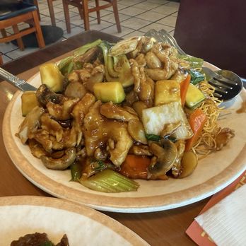 Chef Bo - Shanghai Crispy Noodles - Chinese Near Me - Sacramento, California Chef Bo - Shanghai Crispy Noodles - Chinese Near Me - Sacramento, California
