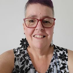 Brushez Hair Studio - Cut and colour.
