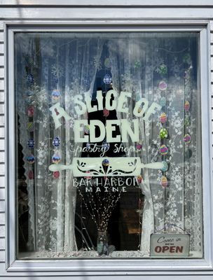 A Slice of Eden by null