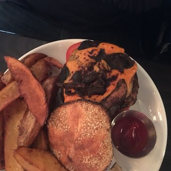 Modern Love Brooklyn - Cheeseburger with most amazing thick fries - Vegan Near Me - Brooklyn, New York Modern Love Brooklyn - Cheeseburger with most amazing thick fries - Vegan Near Me - Brooklyn, New York