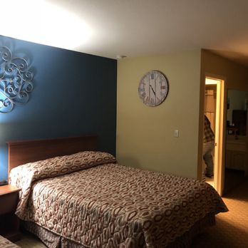 Lake View Lodge - Hotels Near Me - Lee Vining, California