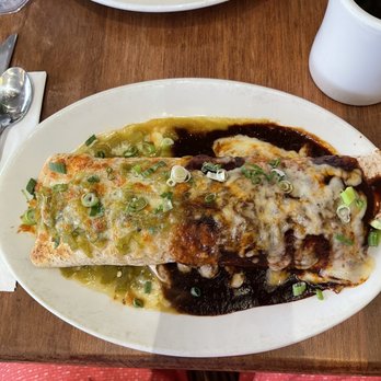 Cafe Pasqual's - Chorizo Breakfast burrito - Vegetarian Near Me - Santa Fe, New Mexico