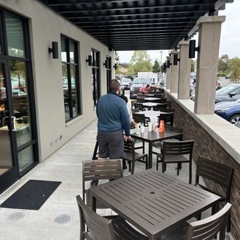 Chick-fil-A - Outdoor seating - Fast Food Near Me - Camarillo, California