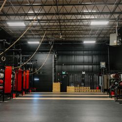 Synergy Strength - The gym - training floor