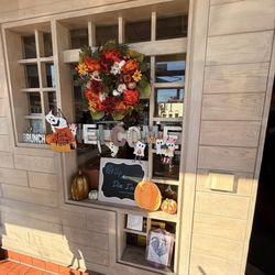 Family Table - Entrance