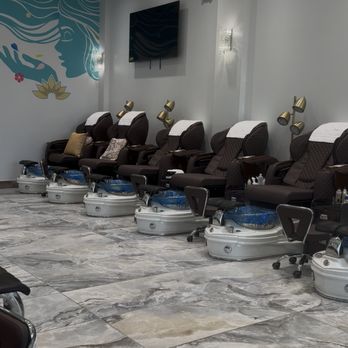 T Zen Nails Spa - Pedicure stations - Nail Salons Near Me - Lynnwood, Washington T Zen Nails Spa - Pedicure stations - Nail Salons Near Me - Lynnwood, Washington