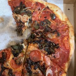 Filippo's Pizza - Disappointed,   Lousiest everything pizza I've ever seen.