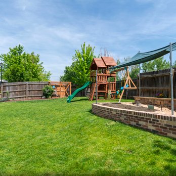 Paul Clark Masonry - Brick Retaining wall and Stone wall seat - General Contractors Near Me - Commerce City, Colorado Paul Clark Masonry - Brick Retaining wall and Stone wall seat - General Contractors Near Me - Commerce City, Colorado
