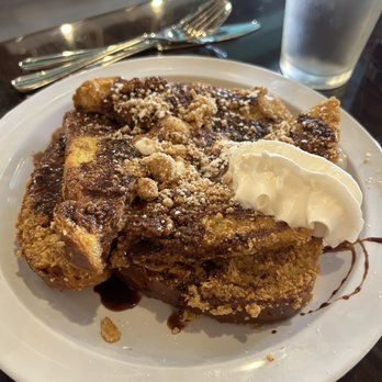 Pike Street - S'mores French Toast - Diners Near Me - Covington, Kentucky
