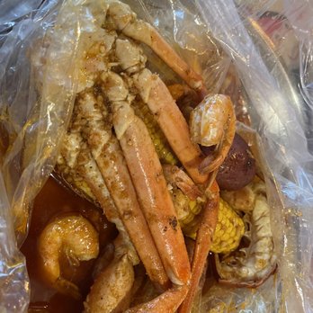 Mr and Mrs Crab - Seafood bag boil - Seafood Near Me - Tampa, Florida Mr and Mrs Crab - Seafood bag boil - Seafood Near Me - Tampa, Florida