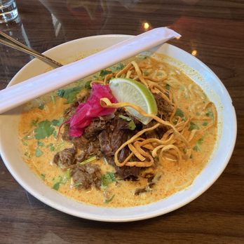 Muni - Braised Beef Kow Soi - Burgers Near Me - Kansas City, Missouri