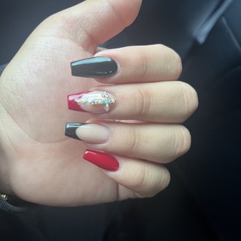 Zen Nail Bar - Nail Salons Near Me - Riverside, California