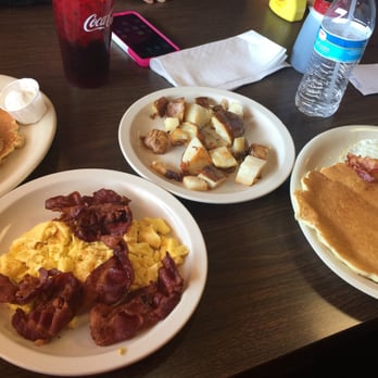 Perry's Restaurant - Ready to eat - American Near Me - Oklahoma City, Oklahoma Perry's Restaurant - Ready to eat - American Near Me - Oklahoma City, Oklahoma