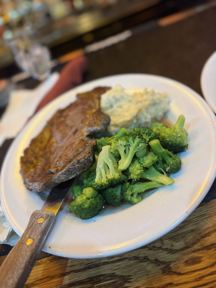 Social spots from Sarah's On Park