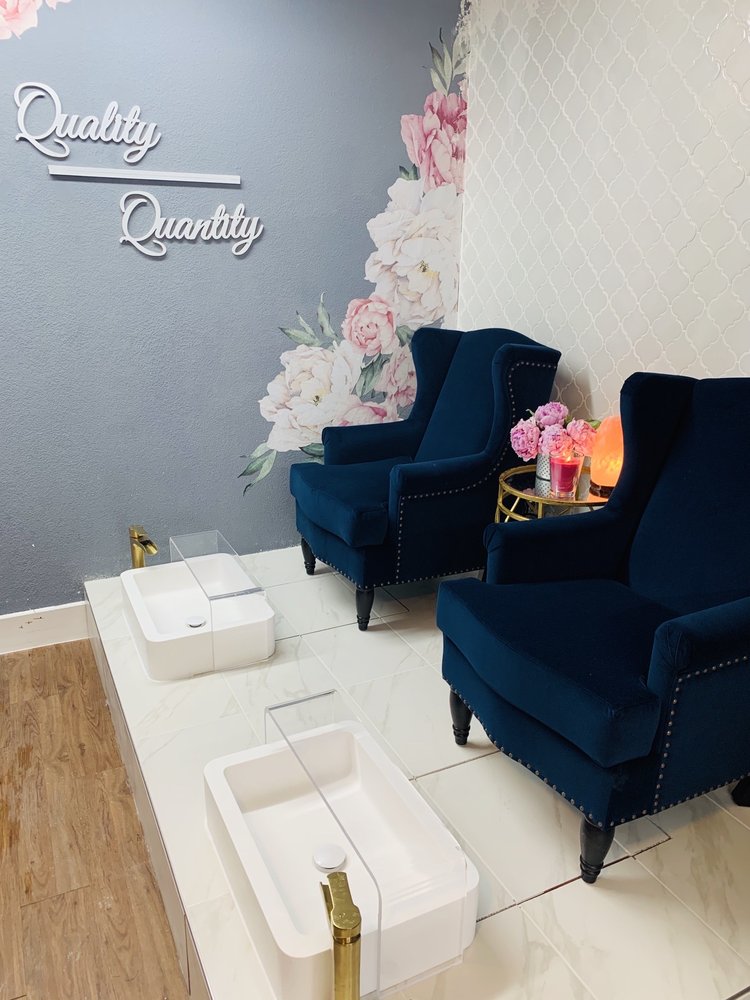 ME MYSELF & NAILS Updated July 2024 178 Photos & 49 Reviews 1101