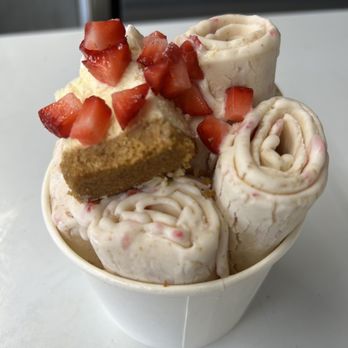 Sweet Rolls and More - Food Trucks Near Me - Tucson, Arizona