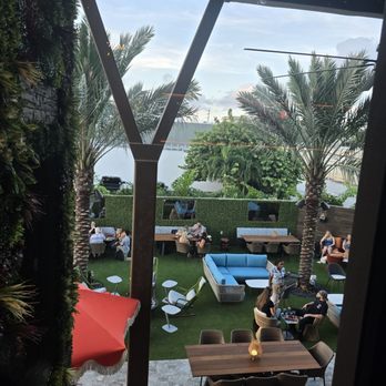 Hula Kai - View of patio - Polynesian Near Me - Fort Lauderdale, Florida Hula Kai - View of patio - Polynesian Near Me - Fort Lauderdale, Florida