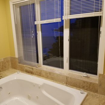 Starfish Point - Jacuzzi tub with ocean view! - Hotels Near Me - Newport, Oregon