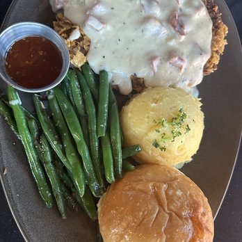Fyre Modern Grill - Chicken Fried Steak - Hotels Near Me - Kearney, Nebraska