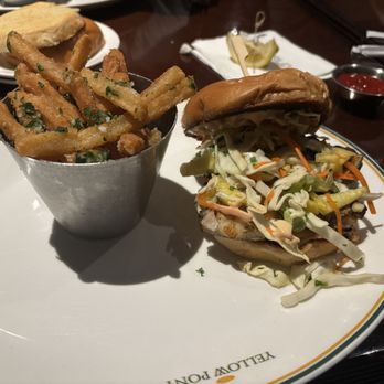 Yellow Pony Pub & Garden - Grouper Rachel* with The Blush Canter - Lounges Near Me - Ocala, Florida
