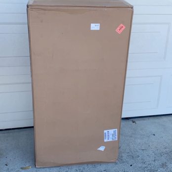 FedEx - The lazy FedEx driver left this huge package on my driveway instead of carrying/dragging it another 10 ft where its out of sight - Shipping Centers Near Me - Newark, California FedEx - The lazy FedEx driver left this huge package on my driveway instead of carrying/dragging it another 10 ft where its out of sight - Shipping Centers Near Me - Newark, California