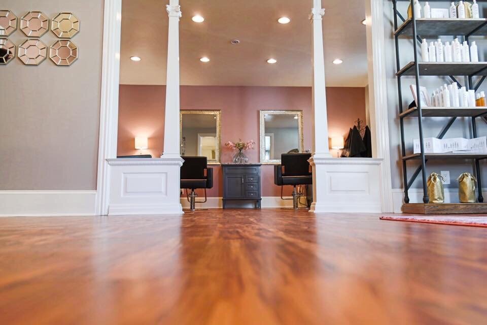 J Amour Salon Studio Logo