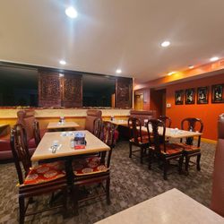 Great Wall Restaurant - Relaxed, well used space. Nice Chinese music playing quietly in the background