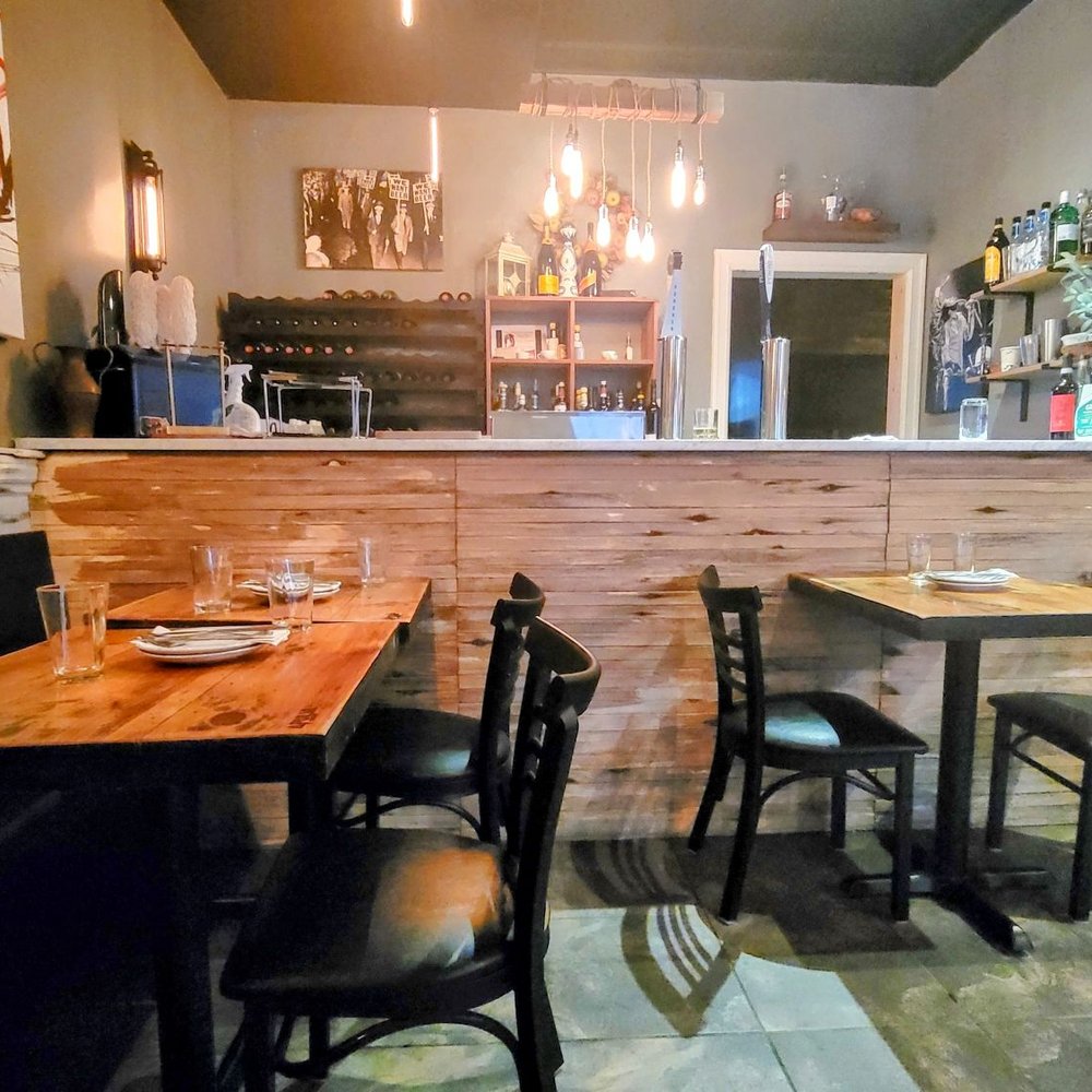 Apulia - Indoor seating - Pizza Near Me - Hoboken, New Jersey