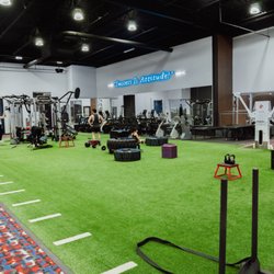 Genesis Health Clubs - Independence - turf zone at Independence Genesis