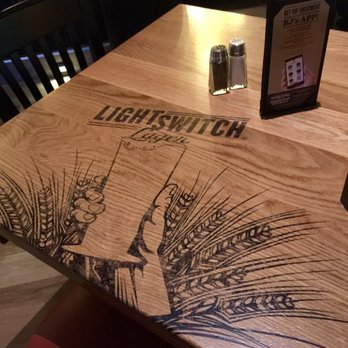 BJ's Restaurant & Brewhouse - New American Near Me - Valley Stream, New York