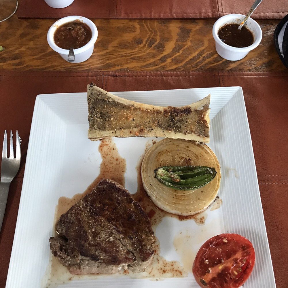 Aromas - Steak & bone marrow - Mediterranean Near Me - León, GUA Aromas - Steak & bone marrow - Mediterranean Near Me - León, GUA