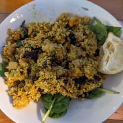 Bela Vegetarian Restaurant - Bulgar and chickpea special salad