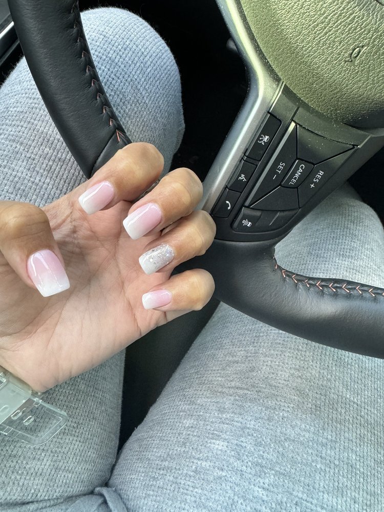 KBK Nails Logo