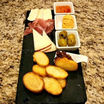 Heirloom Restaurant - Charcuterie board - New American Near Me - Midway, Kentucky