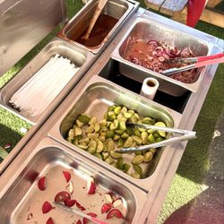 Condiments station