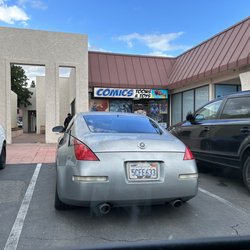 Comics Toons N' Toys - Strip mall corner