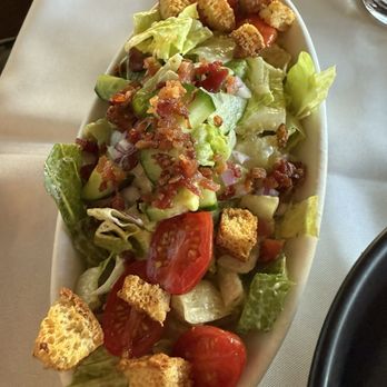 Hukilau Lanai - Wally's Salad - Seafood Near Me - Kapaa, Hawaii
