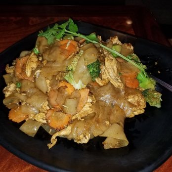 Ocean Thai Cuisine - Pad See Ew ($11-14). - Thai Near Me - Oceanside, California Ocean Thai Cuisine - Pad See Ew ($11-14). - Thai Near Me - Oceanside, California