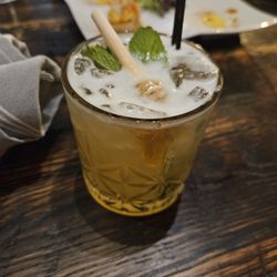 House of Creole - Bees knees