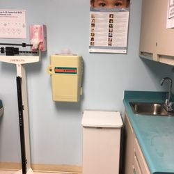 Medisys Health Network - Nana Mensah-Nyante MD - Exam room