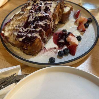 Eggy’s Neighborhood Kitchen - Breakfast & Brunch Near Me - Berkeley, California Eggy’s Neighborhood Kitchen - Breakfast & Brunch Near Me - Berkeley, California