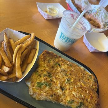 LuLu's Destin - Crab Melt - Seafood Near Me - Destin, Florida