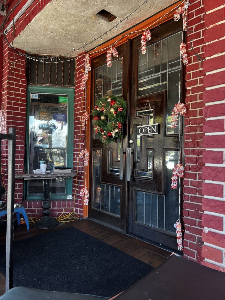 White Wolf Cafe