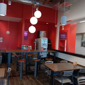 Noodles and Company - Inside - Salad Near Me - Goodyear, Arizona