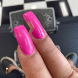 Diva Nails - Not even one week!