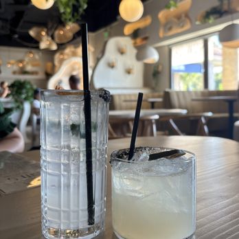 Luna Bistro Cafe - Paloma in the garden, Margarita feliz - New American Near Me - Long Beach, California