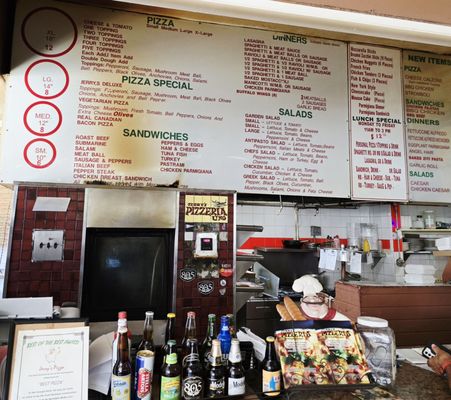 Jerry's Pizzeria by null